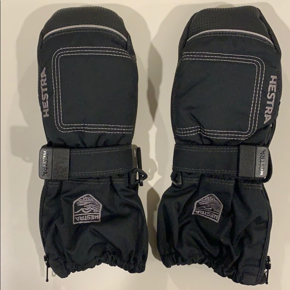 Hestra kids gloves size 2